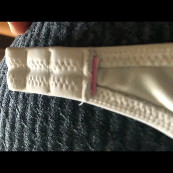 3 white bikini tops - Picture 12 of 12